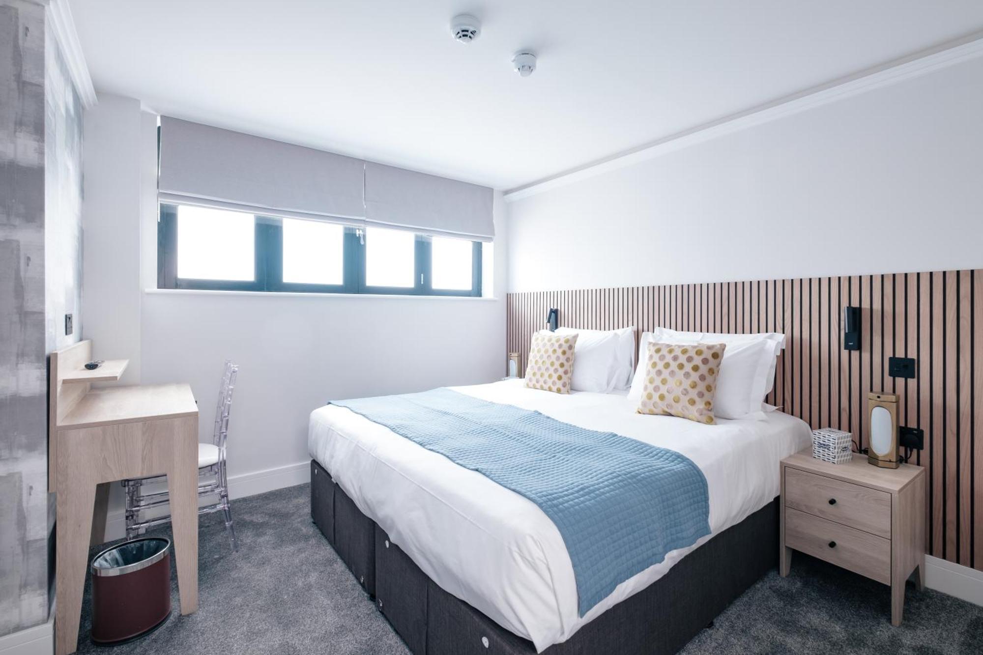 The Pillar Hotel London Bagian luar foto