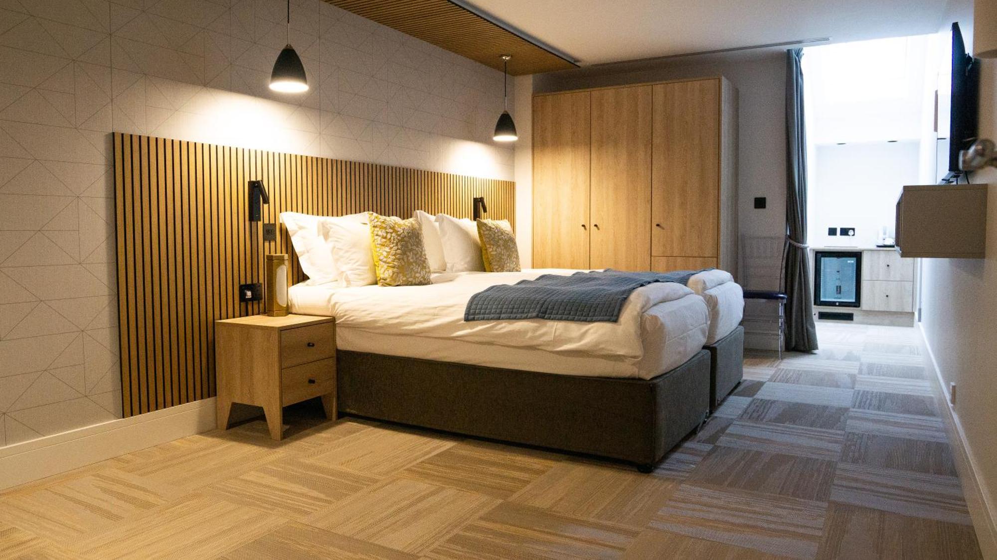 The Pillar Hotel London Bagian luar foto