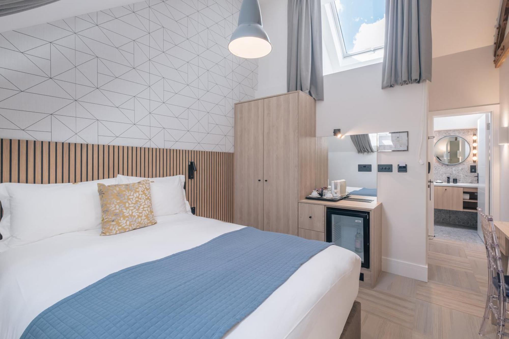 The Pillar Hotel London Bagian luar foto