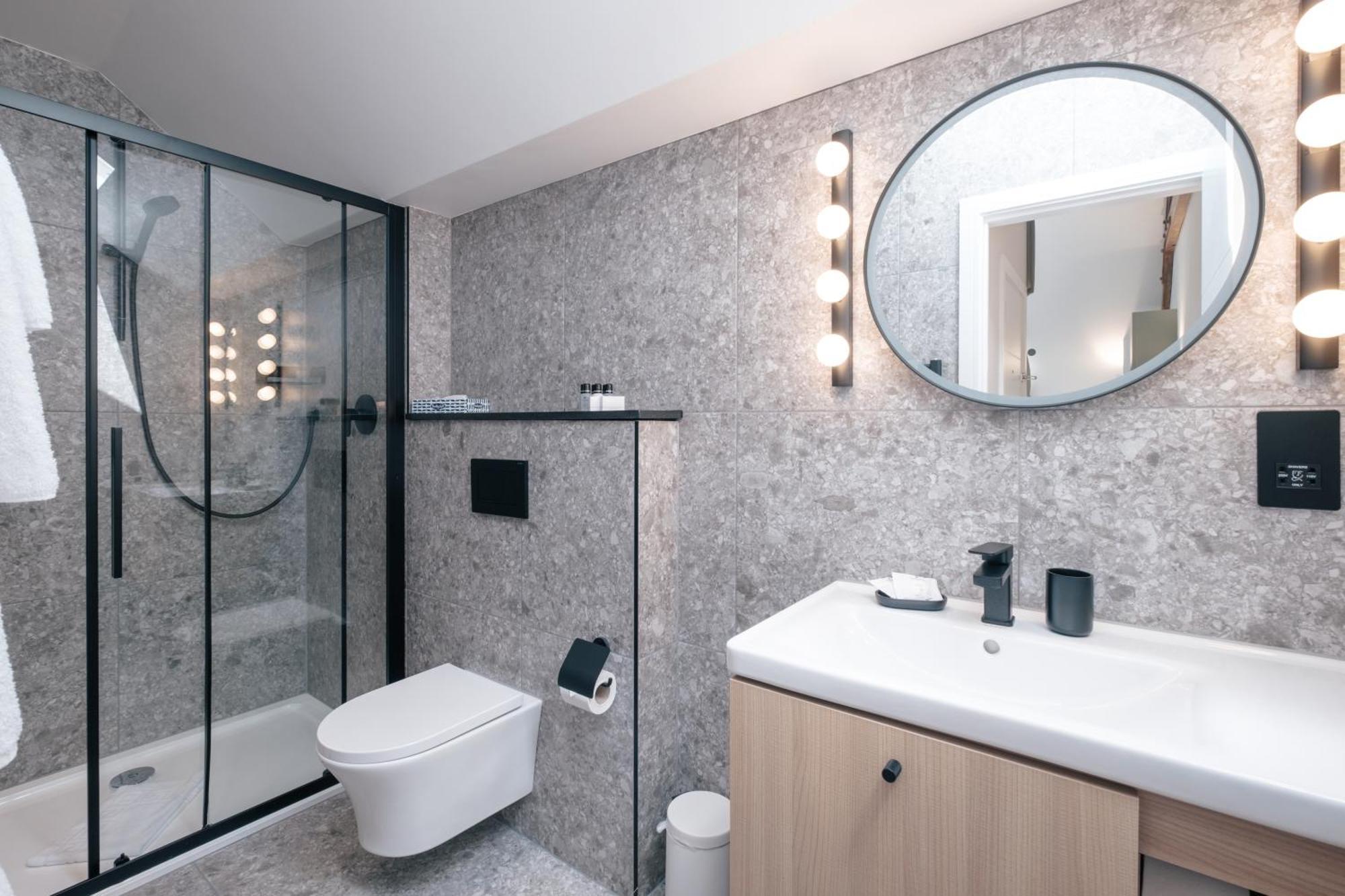 The Pillar Hotel London Bagian luar foto