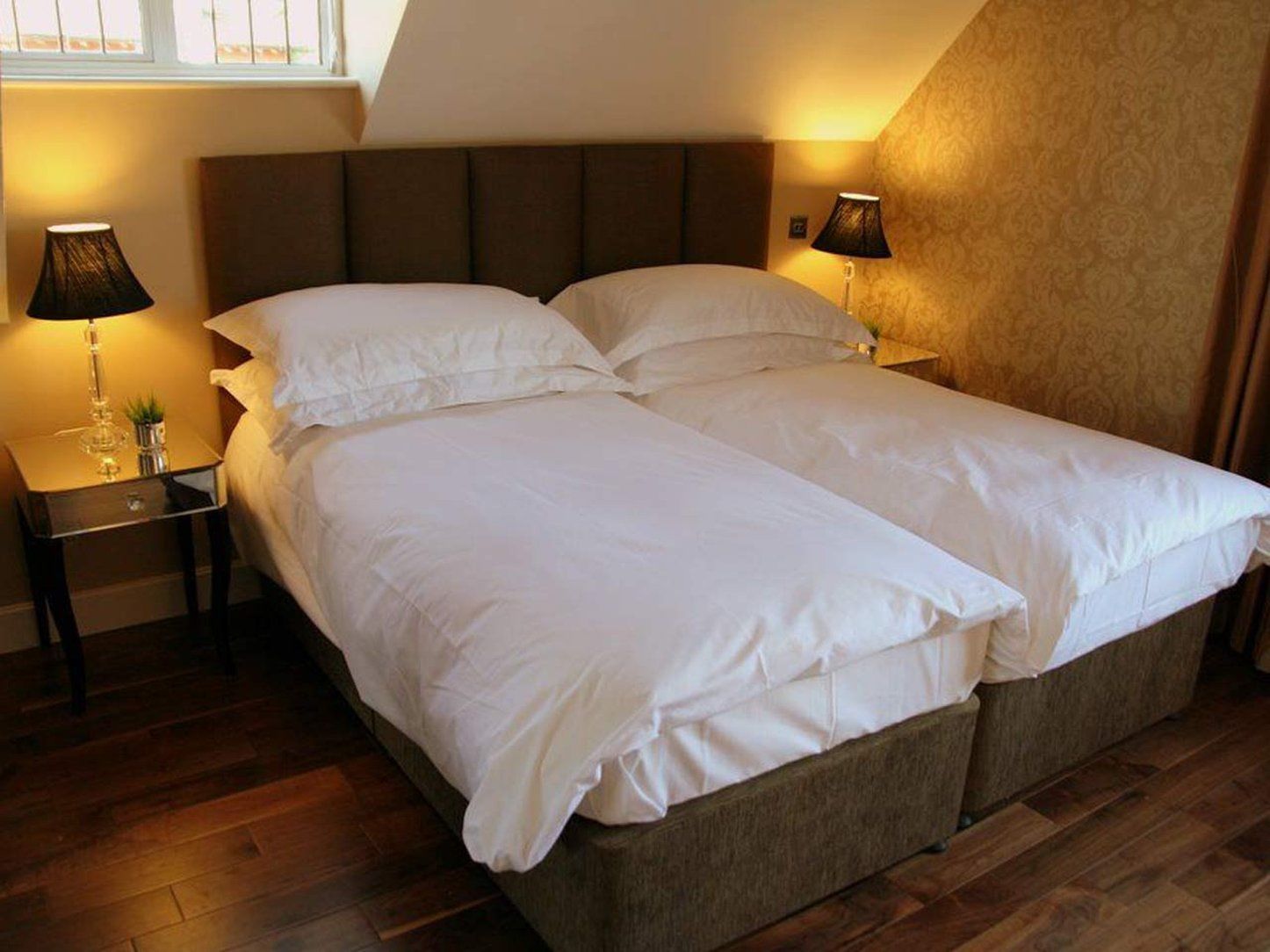The Pillar Hotel London Ruang foto